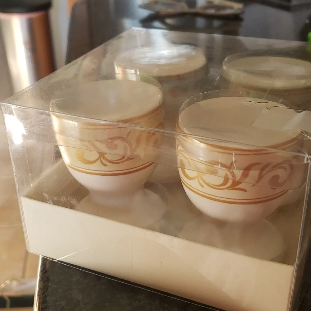 Pottery barn new egg cups